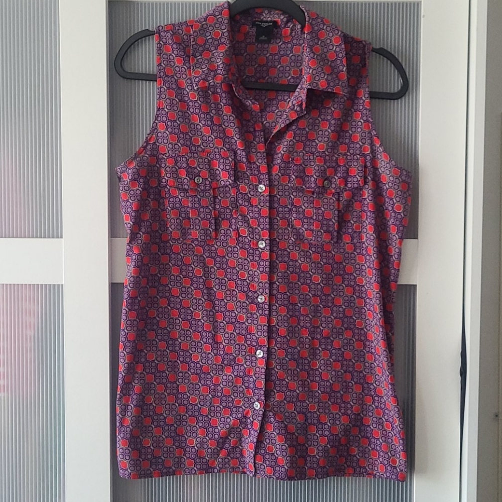 Printed Sleeveless Collared Blouse